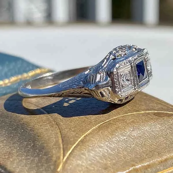Art Deco Sapphire & Diamond Ring