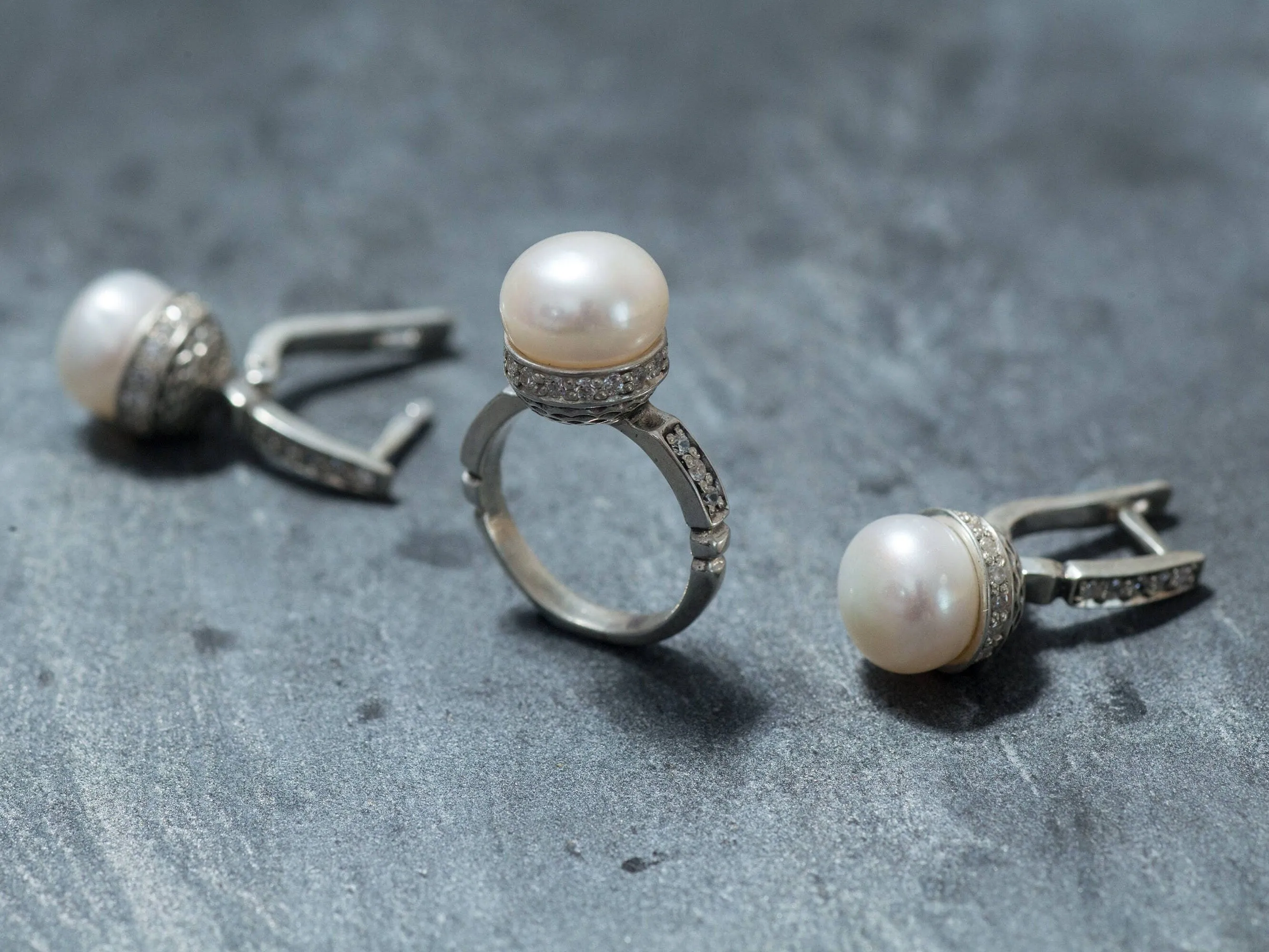 White Pearl Ring - Pearl Vintage Ring - Statement Pearl Ring